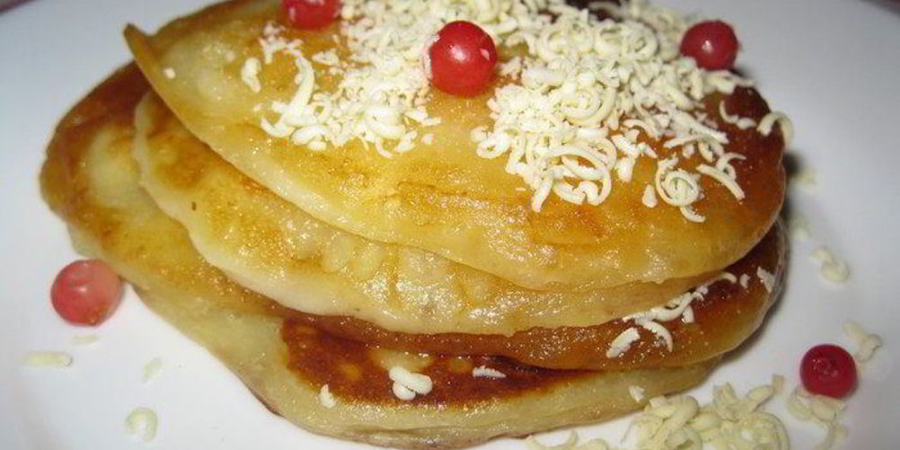 Как приготовить творожные блинчики с брусникой и белым шоколадом