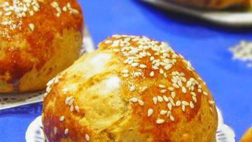 Рецепт Бездрожжевых турецких сырных булочек с кунжутом