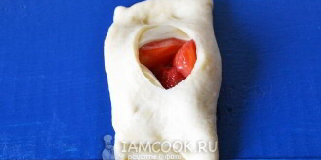 Рецепт булочек с клубникой