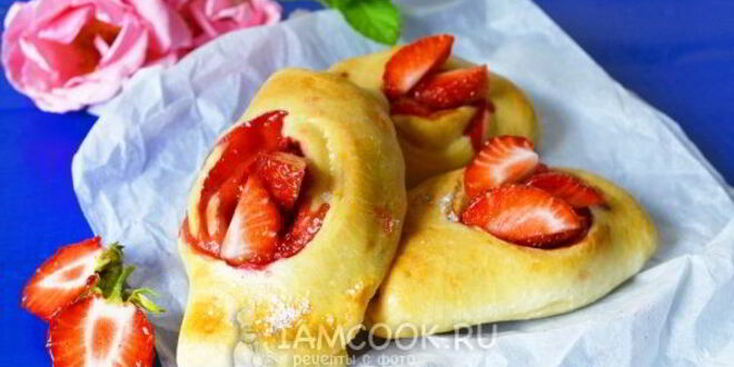 Рецепт булочек с клубникой