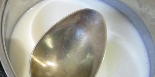 Рецепт булочек с листьями свеклы и свежим сыром