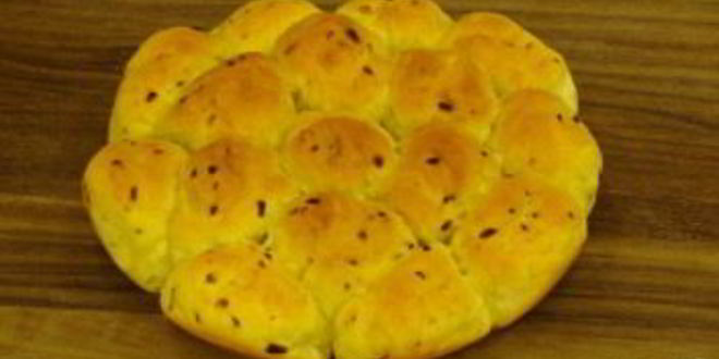 Рецепт булочек с луком