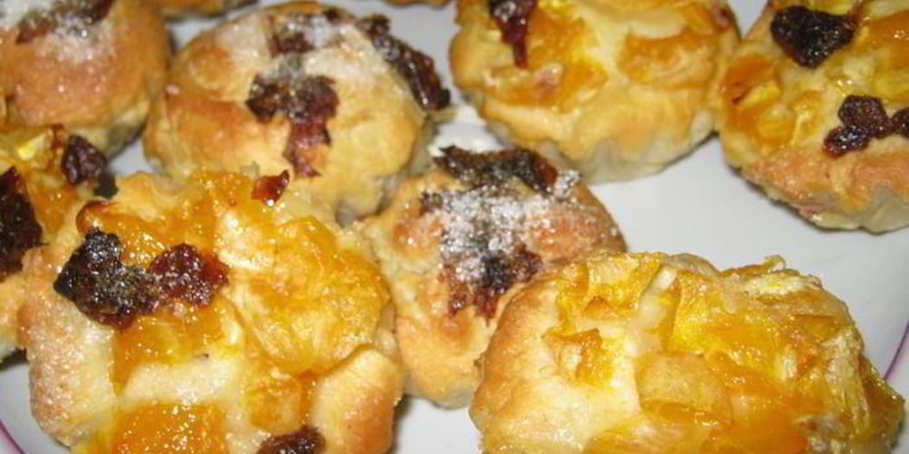 Как приготовить булочки с мандарином и финиками