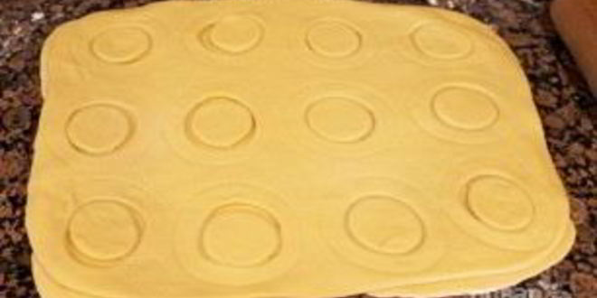 Рецепт булочек с творогом и изюмом