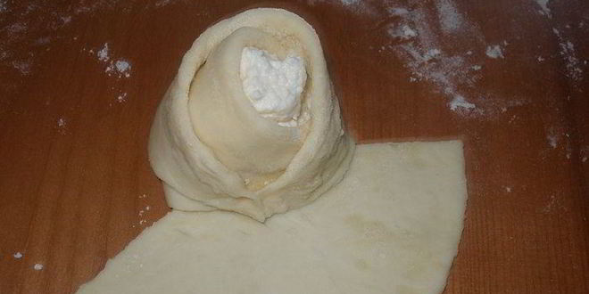 Рецепт йогуртовых ватрушек-розочек