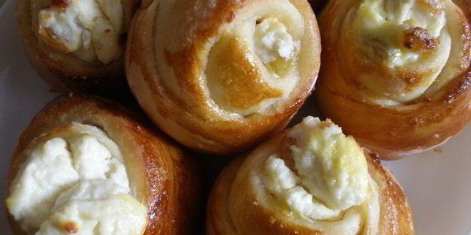 Рецепт йогуртовых ватрушек-розочек