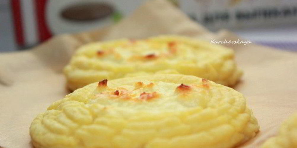 Как приготовить картофельные ватрушки с творожно-сырной начинкой
