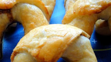 Рецепт Круассанов с бананами и шоколадом