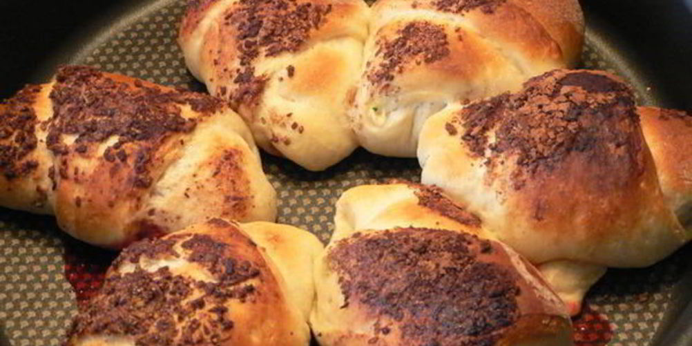 Как приготовить круассаны с вишнями