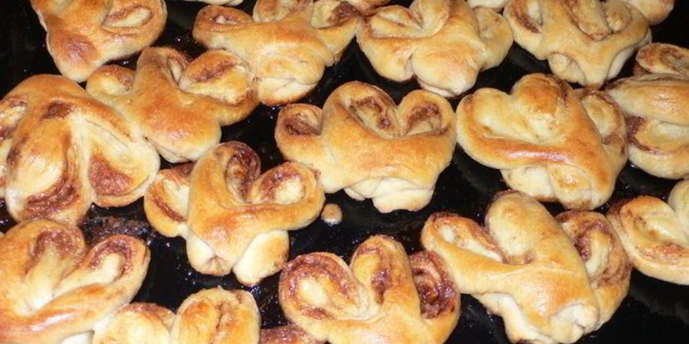 Как приготовить плюшки с корицей