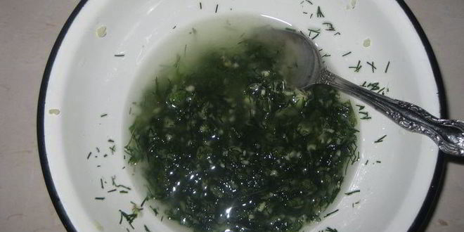 Рецепт закусочных булочек с зеленью и чесноком