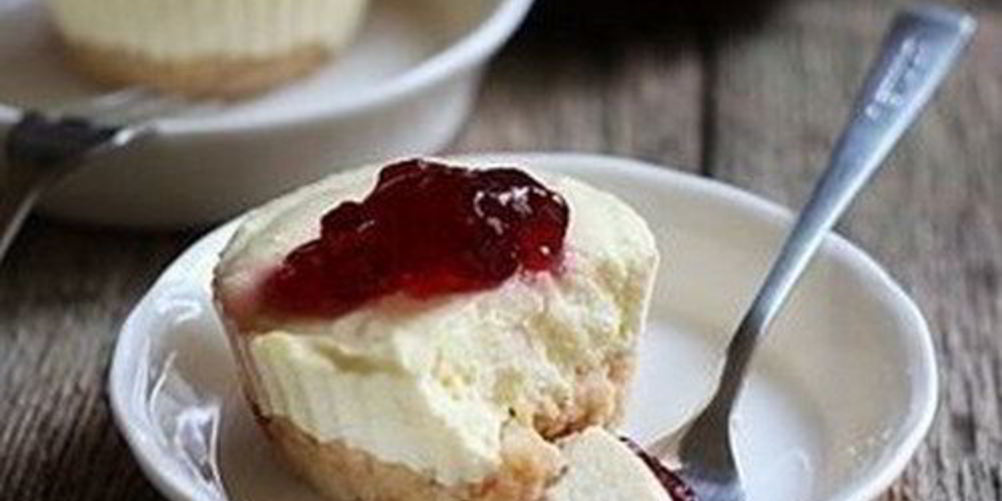 Как приготовить быстрый мини-чизкейк в микроволновке