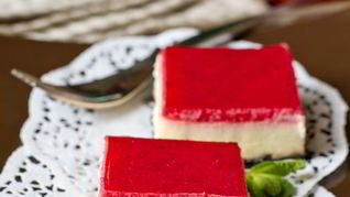 Рецепт Чизкейка с белым шоколадом и клубничным желе