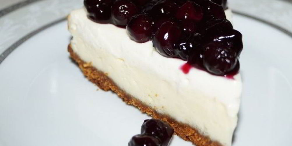 Как приготовить чизкейк с черникой