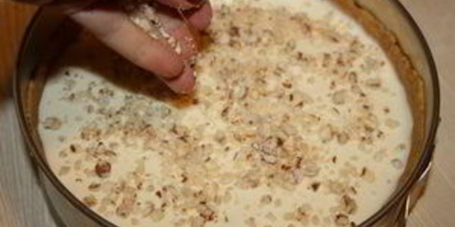 Рецепт чизкейка с миндальным пралине