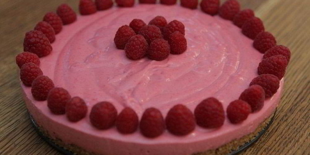 Как приготовить малиновый чизкейк
