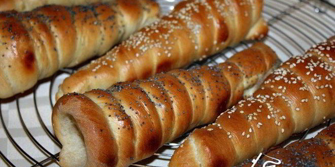 Рецепт дрожжевых трубочек фаршированных салатом