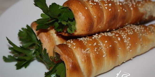 Рецепт дрожжевых трубочек фаршированных салатом