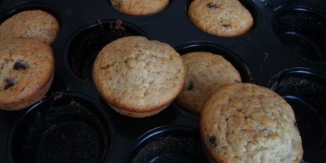 Рецепт апельсиновых кексов с овсяными хлопьями и вяленой вишней