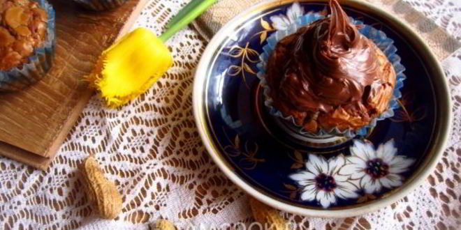 Рецепт кекса на нутелле с овсяными хлопьями и сухофруктами