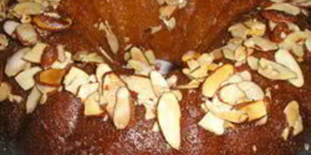 Как приготовить кекс с ананасами, бананами и орехами