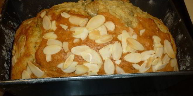 Рецепт кекса сюрприз с халвой