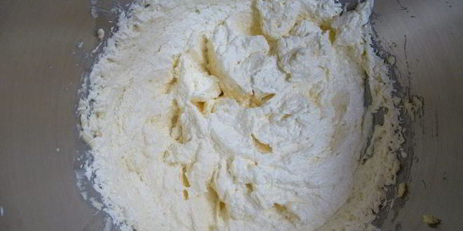 Рецепт нежного тыквенного кекса под сливочной шапочкой