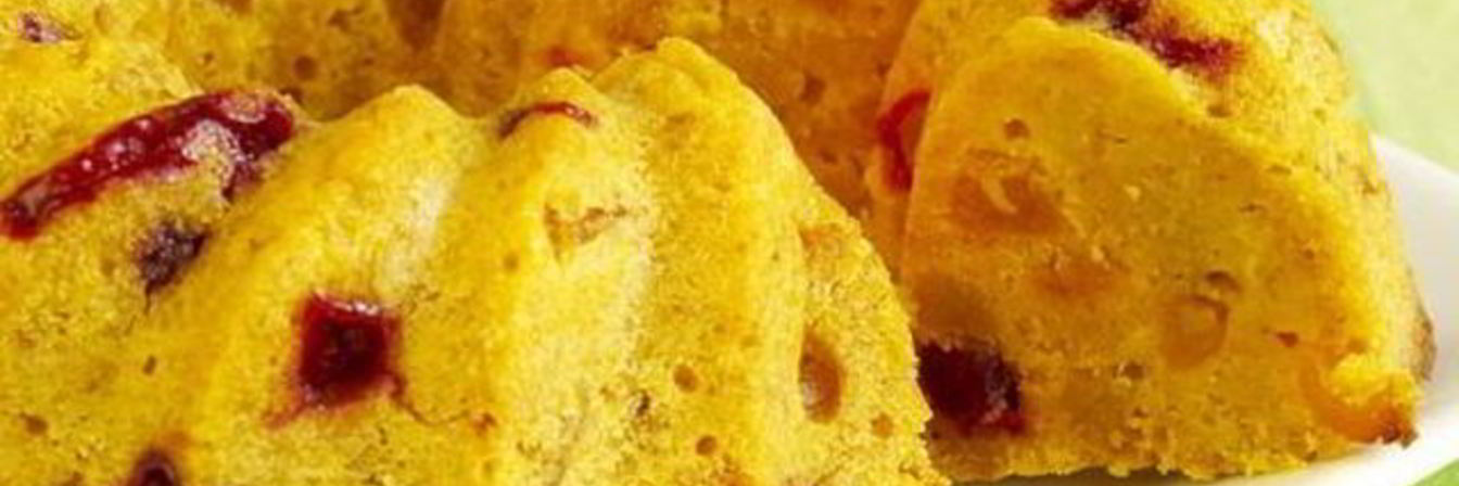 Рецепт Овсяного кекса с клюквой и курагой