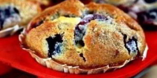 Рецепт ягодных кексов с белым шоколадом