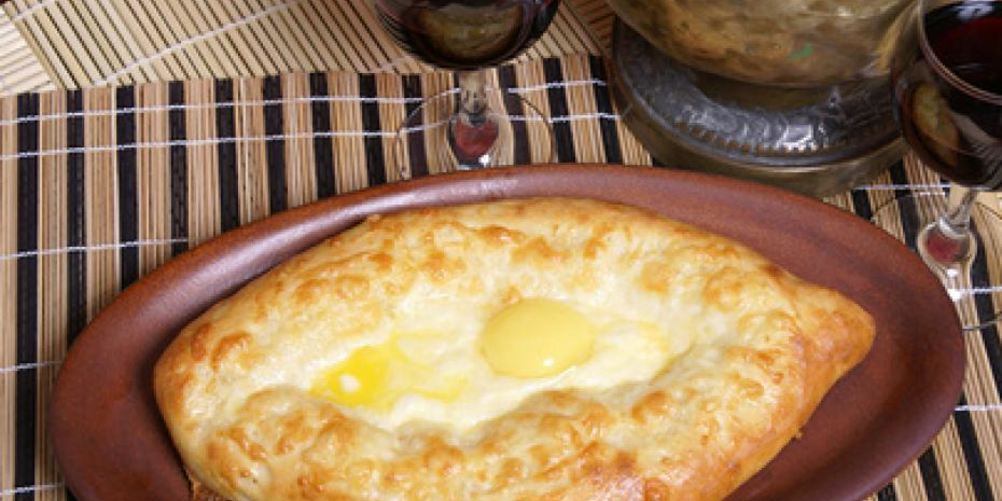 Как приготовить хачапури по-аджарски