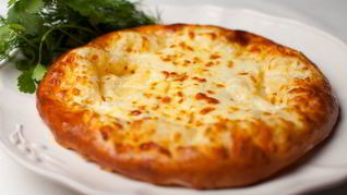 Рецепт Хачапури по-тбилисски с сулугуни