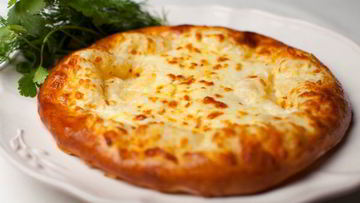 Рецепт Хачапури по-тбилисски с сулугуни