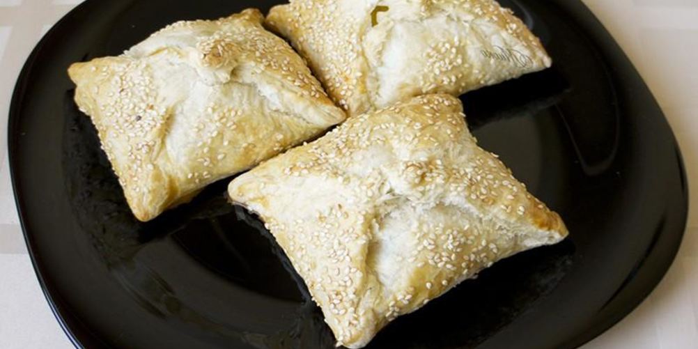 Как приготовить хачапури слоеного с сыром и творогом