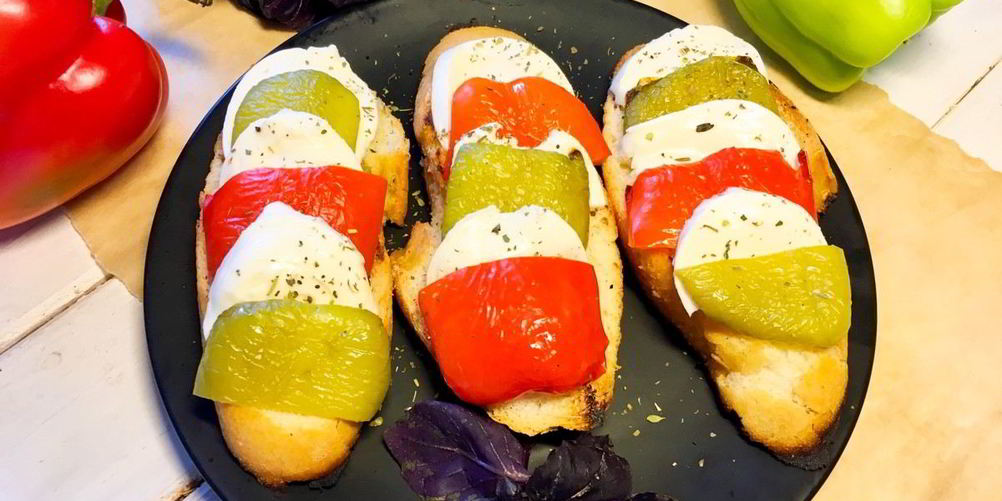 Как приготовить багет с моцареллой и перцем