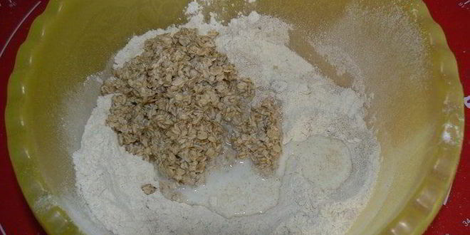 Рецепт хлеба с овсяными хлопьями и мукой