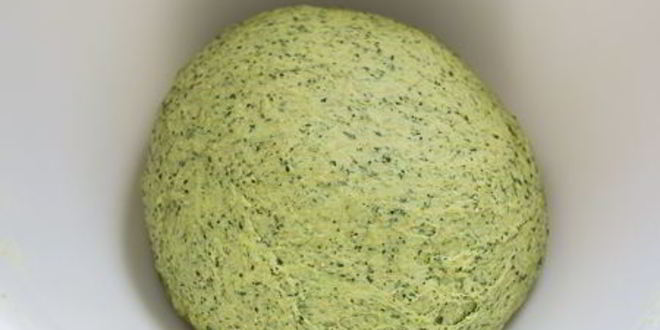 Рецепт шпинатного хлеба с цельнозерновой мукой