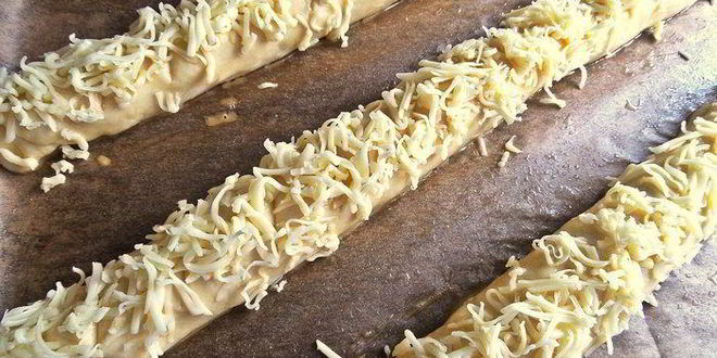 Рецепт сырных багетов