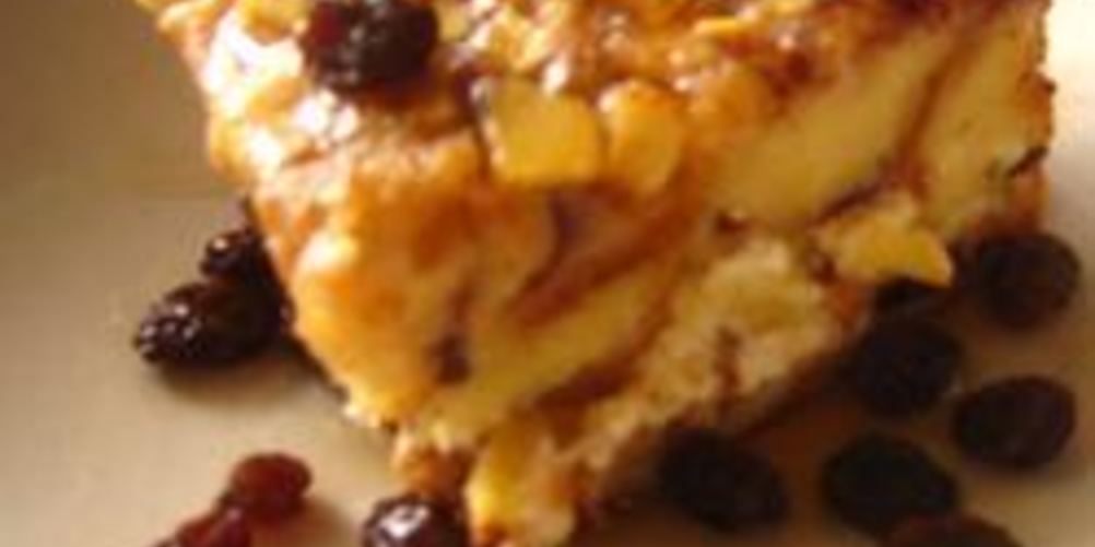 Как приготовить запеканку из хлеба с яблоками