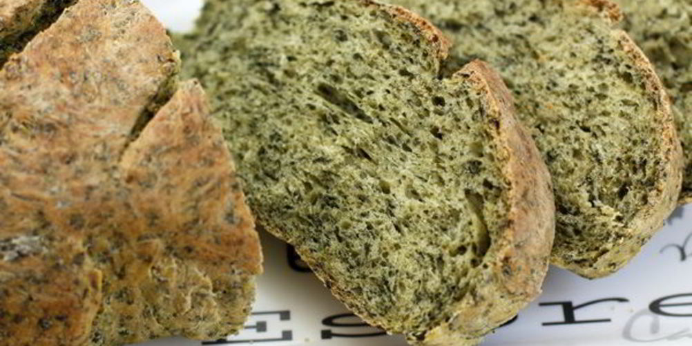 Как приготовить зеленый хлеб со шпинатом