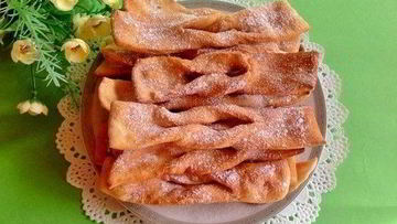 Рецепт Хрустящего домашнего хвороста на водке