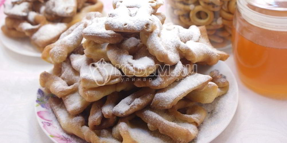 Как приготовить хрустящий хворост