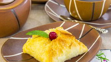 Рецепт Конвертиков из слоеного теста с фаршированными абрикосами