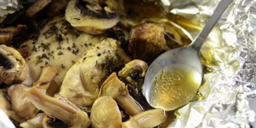 Как приготовить конвертики с курицей и грибами