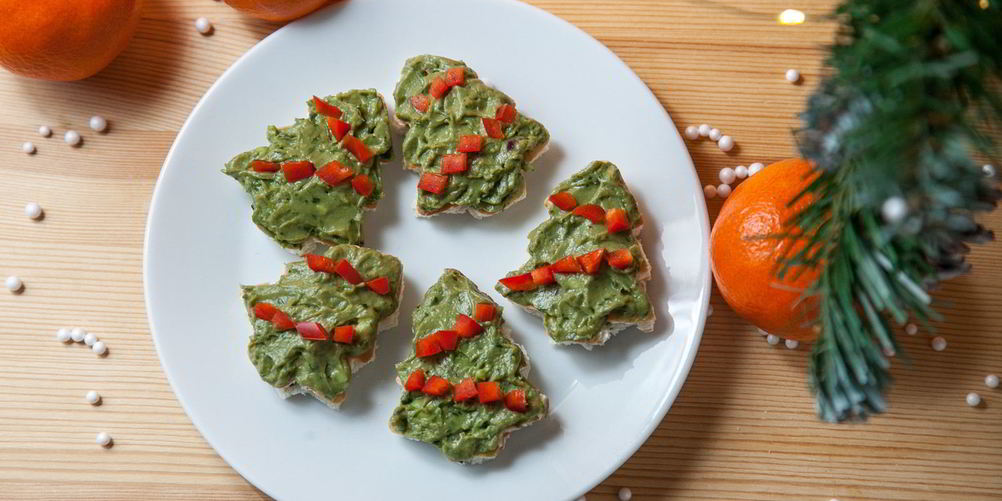 Как приготовить елочки из лаваша с гуакамоле