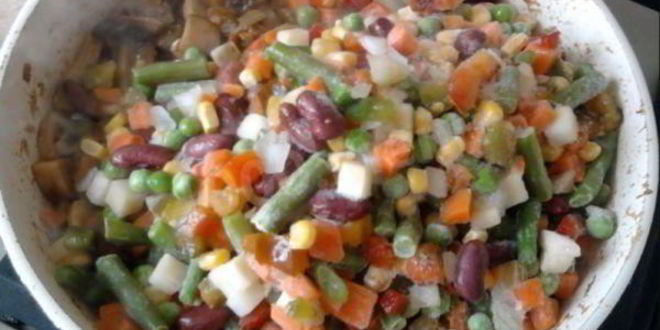 Рецепт фаршированного овощами лаваш в духовке