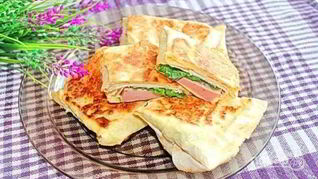 Рецепт Конвертиков из лаваша с ветчиной