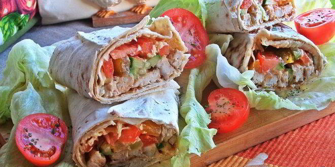 Рецепт курицы с овощами в лаваше