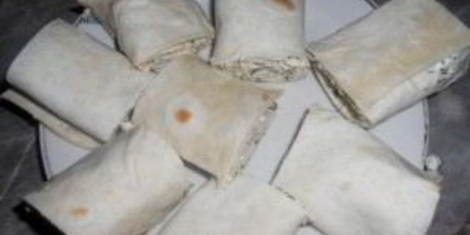 Рецепт рулета с творогом из лаваша