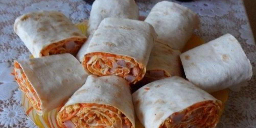 Как приготовить рулетики из лаваша с морковкой