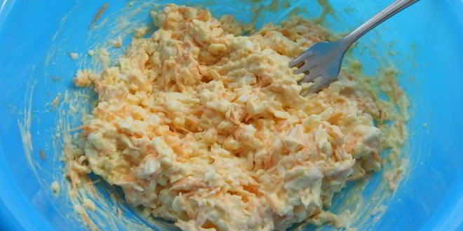 Рецепт рулетиков из лаваша с сыром, яйцами и морковью